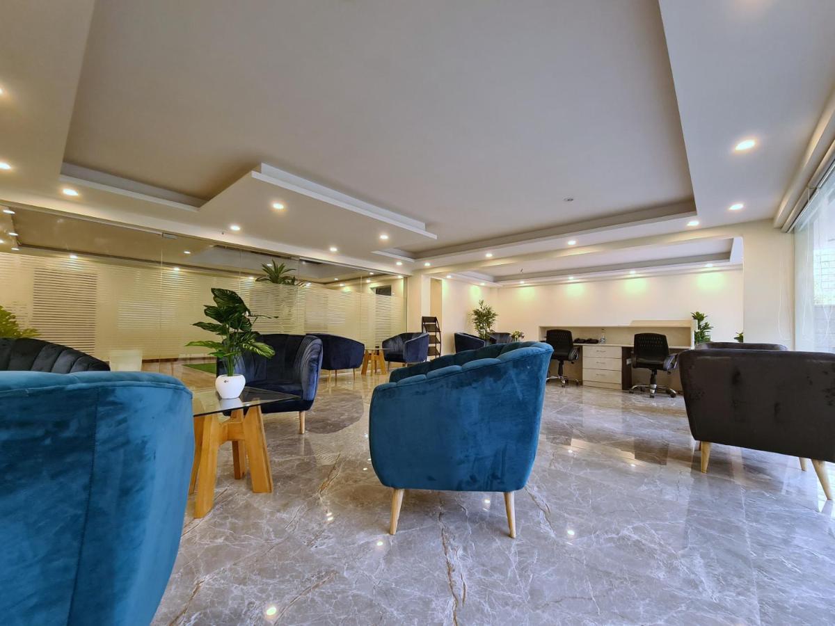 Hotel Golf View Sakura-Golf Course Road Gurgaon Zewnętrze zdjęcie